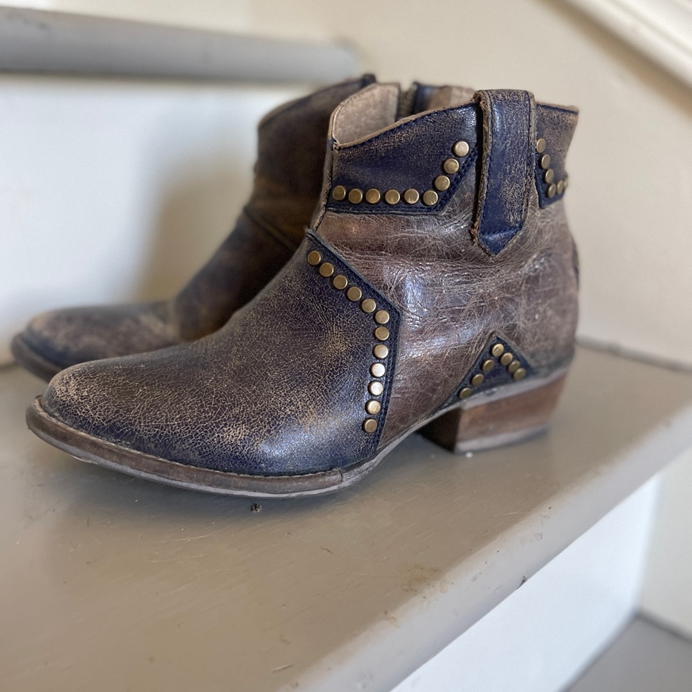 Corral Western Ankle boots